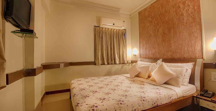 Parth Residency Hotel Ahmedabad Eksteriør billede