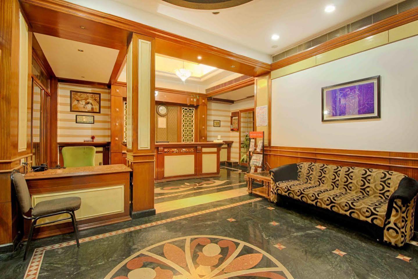 Parth Residency Hotel Ahmedabad Eksteriør billede